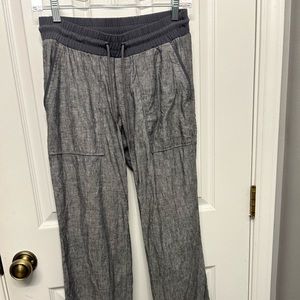 Athleta size 4P Retreat Wide Leg Linen Washable Pant.